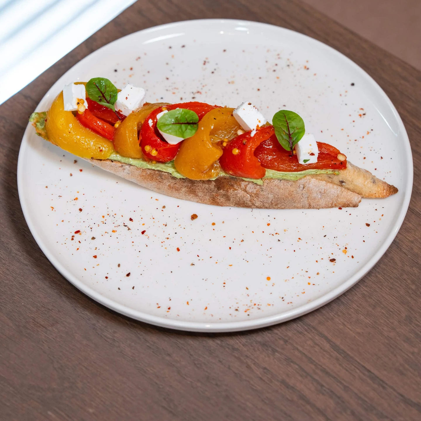Bruschetta with Roasted Pepper