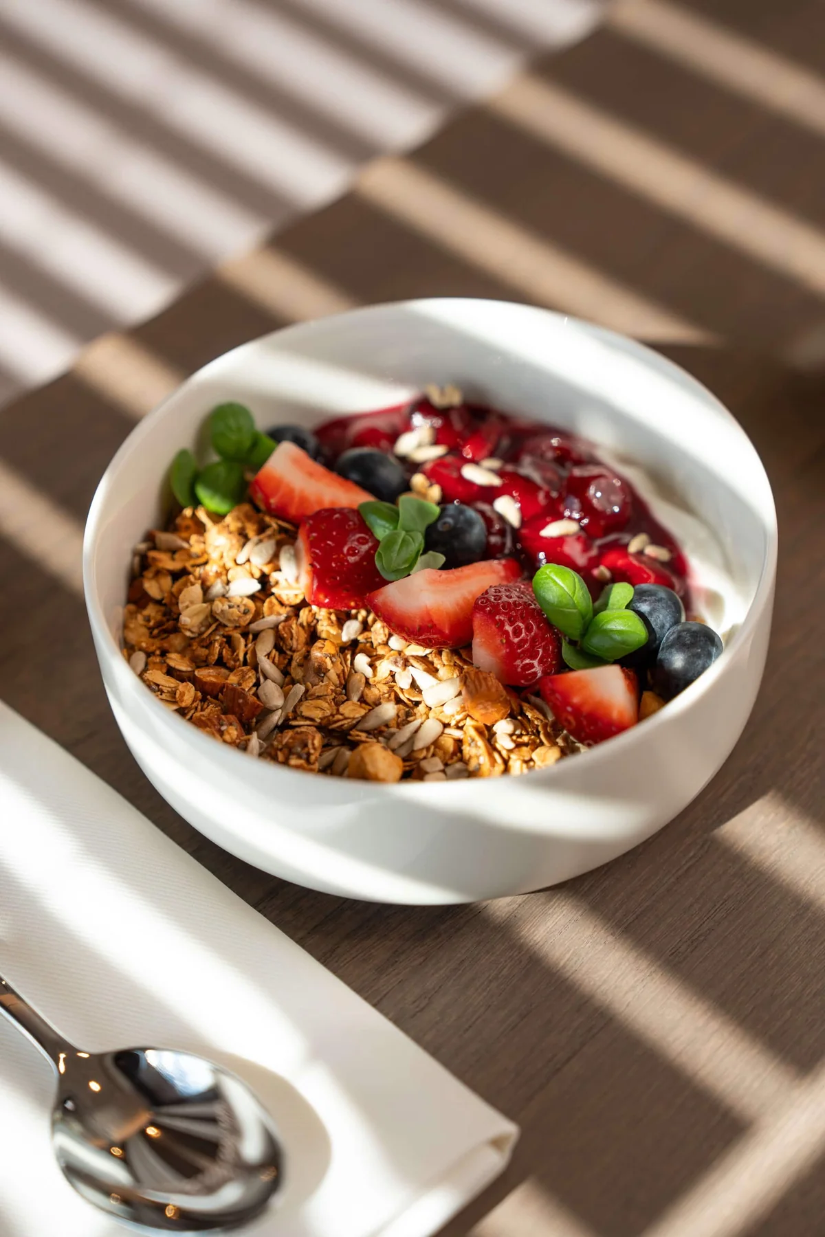 Greek Yogurt with Granola and Fruit